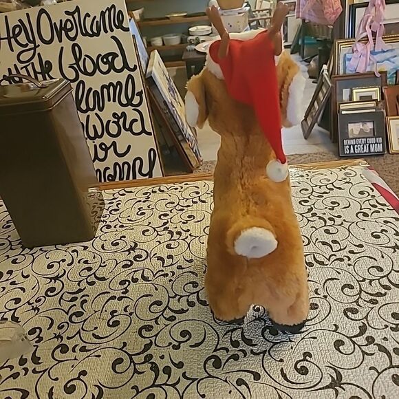 Red Nose Reindeer - Picture 5 of 8